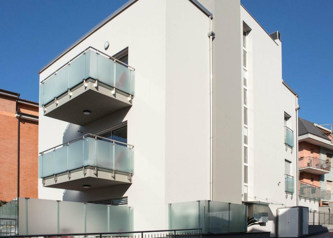 Attico Mutti Lägenhet Loano Exteriör bild